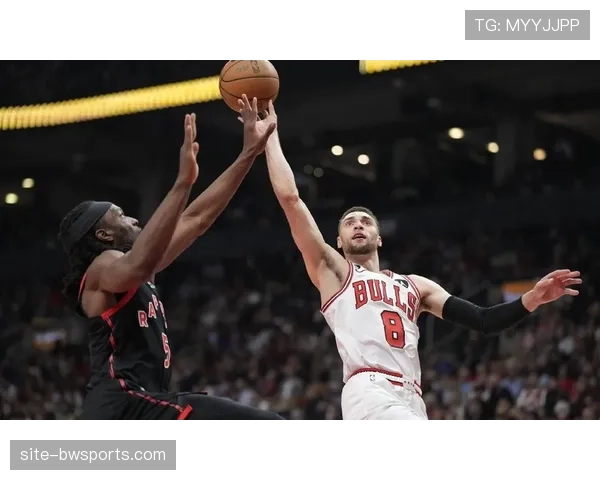 致敬拉文:公牛主场视频回顾其八年职业生涯